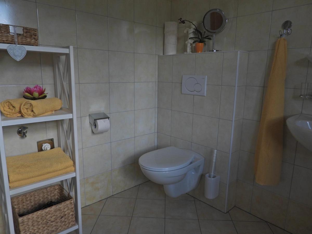 Bio-Bauernhof Einberghof Apartment Пфарверфен Екстериор снимка