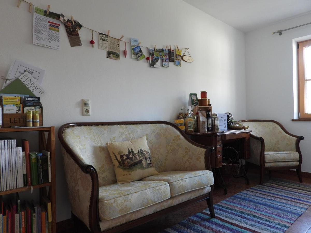 Bio-Bauernhof Einberghof Apartment Пфарверфен Екстериор снимка