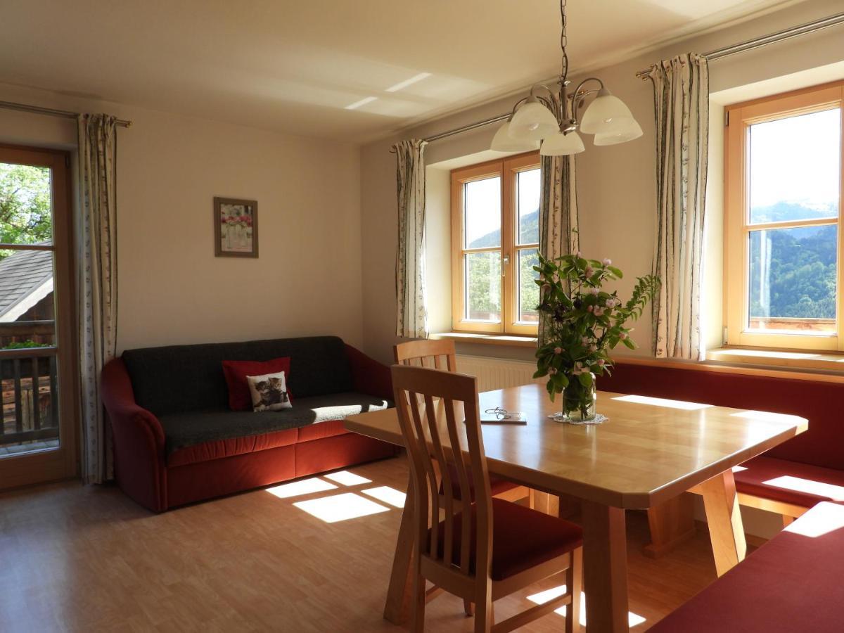Bio-Bauernhof Einberghof Apartment Пфарверфен Екстериор снимка