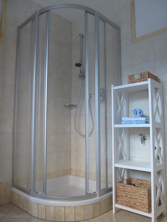 Bio-Bauernhof Einberghof Apartment Пфарверфен Стая снимка